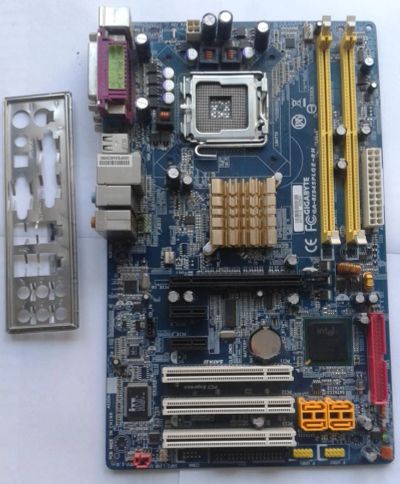 Лот: 9193311. Фото: 1. Материнская плата Gigabyte GA-8I945PLGE-RH... Материнские платы