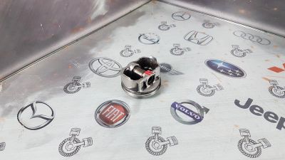 Лот: 23589193. Фото: 1. Поршень Subaru Forester FB20B... Двигатель и элементы двигателя