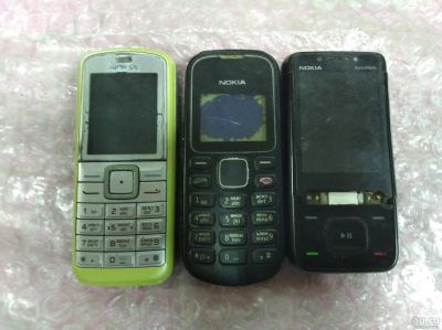 Лот: 15150720. Фото: 1. Сотовые телефоны Nokia 5610d-1b... Кнопочные мобильные телефоны