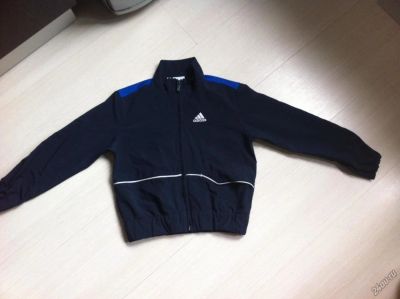 Лот: 9165829. Фото: 1. Кофточка adidas оригинал р. 110-116. Спортивная одежда