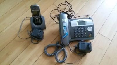 Лот: 8794372. Фото: 1. телефон Panasonic база+ радиотелефон. DECT и радиотелефоны