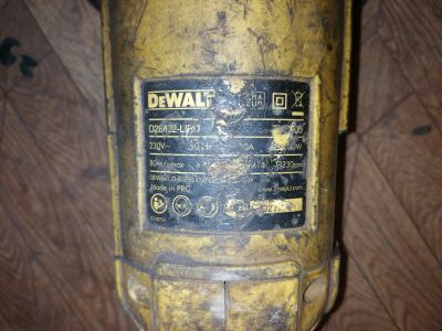 Лот: 21251867. Фото: 1. Болгарка DeWALT D28492-LIRU. Электроинструмент