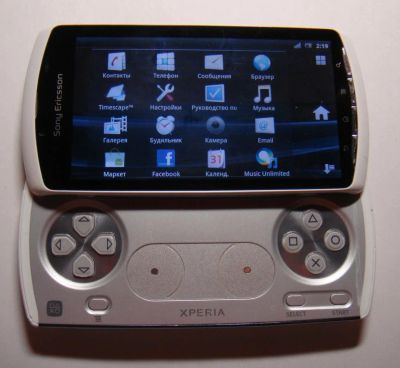 Лот: 7012741. Фото: 1. С рублишки Sony Xperia Play (R800i... Смартфоны