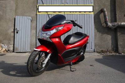 Лот: 3967135. Фото: 1. Скутер (мопед) Honda PCX 125 red. Мотороллеры, мопеды