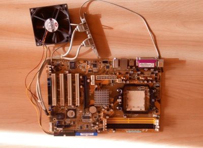 Лот: 6250573. Фото: 1. Материнская плата Asus M2V. Материнские платы