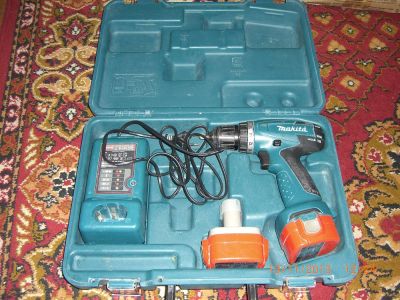 Лот: 3386692. Фото: 1. Шуруповерт Makita 6271DWPE. Электроинструмент