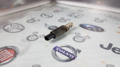 Лот: 23586306. Фото: 1. Клапан VVT-i Volkswagen Passat... Двигатель и элементы двигателя