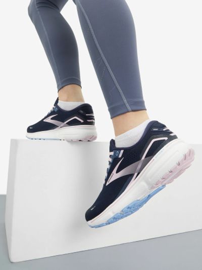 Лот: 24288443. Фото: 1. Кроссовки женские Brooks Ghost... Кеды, кроссовки, слипоны