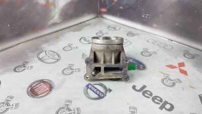 Лот: 23586567. Фото: 1. Крепление масляного фильтра Mazda... Расходные материалы