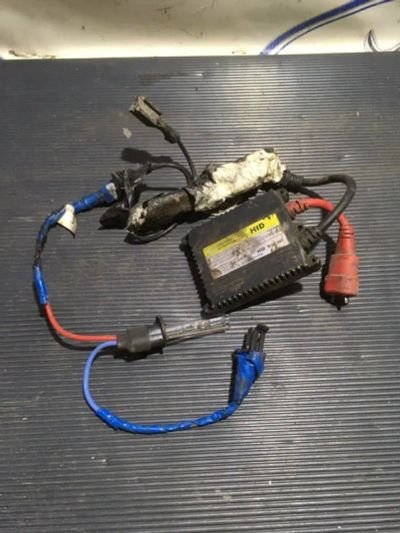 Лот: 21717587. Фото: 1. ксенон Ford Focus CB4. Двигатель и элементы двигателя