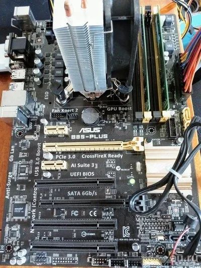 Лот: 13355220. Фото: 1. Материнская Плата ASUS B85-Plus... Материнские платы