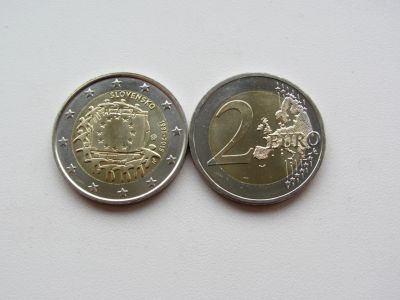 Лот: 13889747. Фото: 1. Словакия 2 евро 2015 " 30 лет... Европа