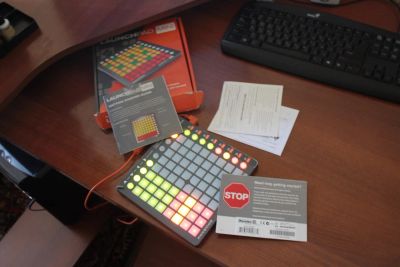 Лот: 9689438. Фото: 1. Launchpad mini. MIDI-оборудование