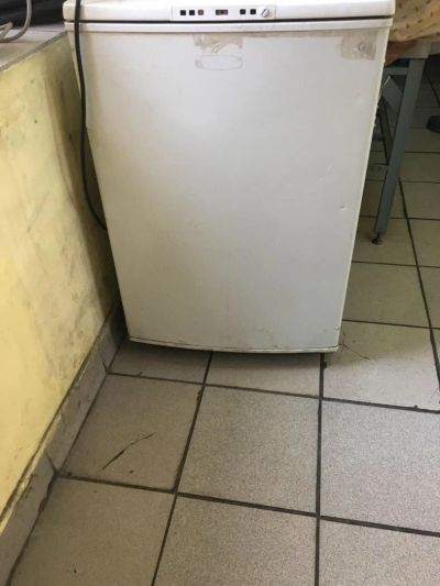 Лот: 11388243. Фото: 1. Продам морозилку. Бирюса. Холодильники, морозильные камеры