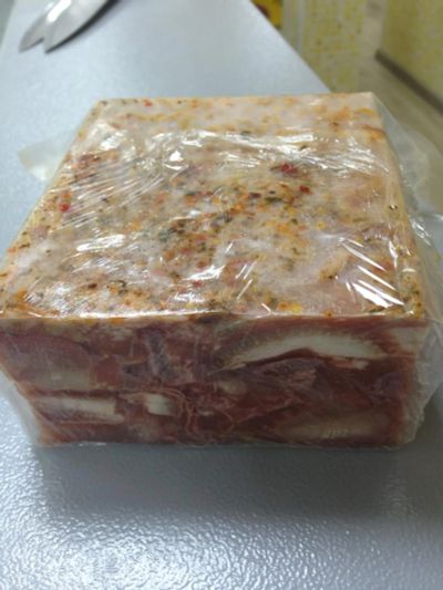 Лот: 6705382. Фото: 1. Мясо свиных голов.Цена за кг. Мясо, птица, яйцо