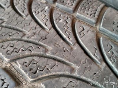 Лот: 4698047. Фото: 1. резина шины Nokian 205\60 R16... Шины