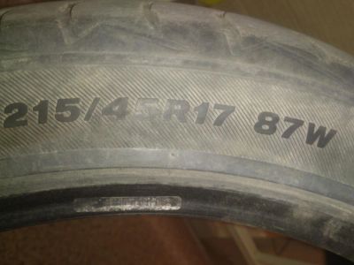 Лот: 3974709. Фото: 1. Шина 215/45/R17 (1 шт.). Шины