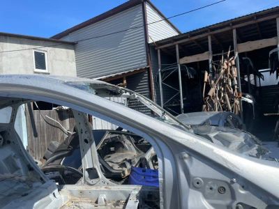 Лот: 25327547. Фото: 1. стойка лобового стекла Ford Focus... Двигатель и элементы двигателя