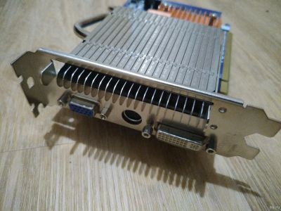 Лот: 15275118. Фото: 1. Видеокарта Radeon X1600 Pro... Видеокарты