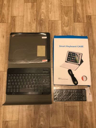 Лот: 15200197. Фото: 1. Чехол - клавиатура для iPad 9... Чехлы, бамперы