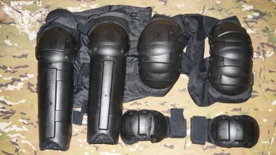 Лот: 8744691. Фото: 1. Экипировка ОМОН. Защита тела