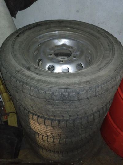 Лот: 8370141. Фото: 1. Липучка Bridgestone 215/70 R15... Шины на дисках