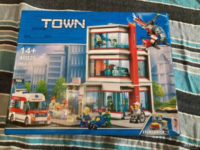Лот: 18293813. Фото: 1. Конструктор Госпиталь Town 40020... Конструкторы