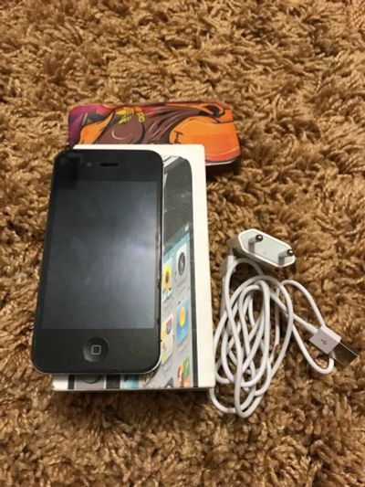 Лот: 10806486. Фото: 1. iPhone 4s 16Gb хороший. Смартфоны