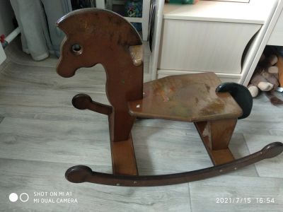 Лот: 17871613. Фото: 1. Лашадка- качалка. Другое (игрушки)