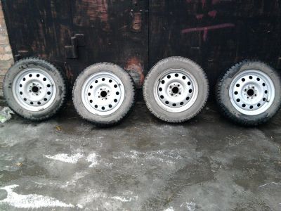 Лот: 3892859. Фото: 1. отличные колеса на ваз R14. Шины на дисках