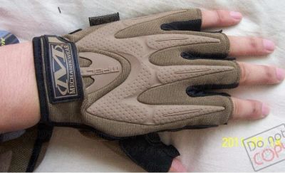Лот: 1748898. Фото: 1. Перчатки защитные M-Packt mechanix... Защита тела