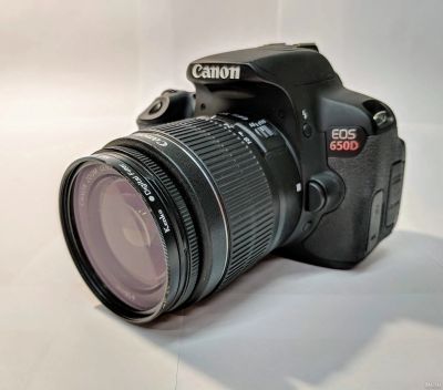 Лот: 14622832. Фото: 1. Фотокамера Canon 650D+ объектив... Цифровые зеркальные