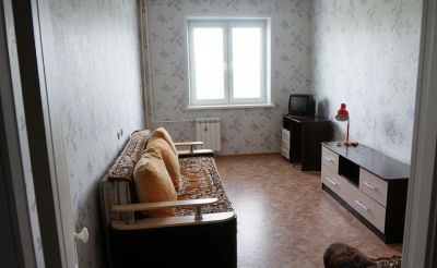 Лот: 10043325. Фото: 1. Сдам 1-комнатную квартиру (36... Квартиры, студии