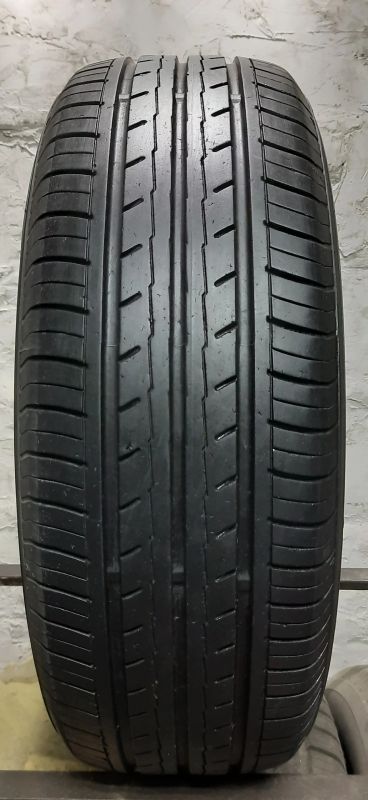 Лот: 19253661. Фото: 1. 205/65R15 99H Yokohama BluEarth-ES... Шины