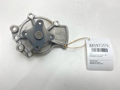 Лот: 23061315. Фото: 1. Помпа Nissan Liberty 2000 2101053J03... Двигатель и элементы двигателя