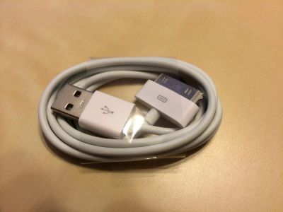 Лот: 4147748. Фото: 1. USB - 30-pin кабель для iPhone... Дата-кабели, переходники