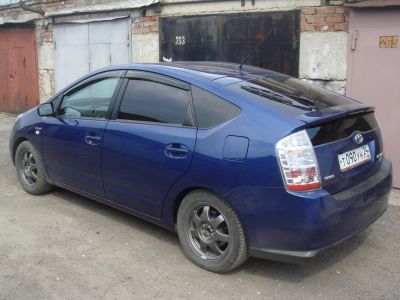 Лот: 3288666. Фото: 1. Toyota Prius 2008 год Швед. В... Автомобили
