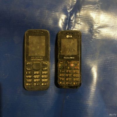 Лот: 18496751. Фото: 1. два телефона. Кнопочные мобильные телефоны