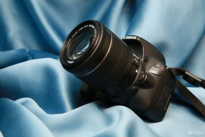 Лот: 25252582. Фото: 1. Canon 200D Kit EF S 18-55 STM... Цифровые зеркальные