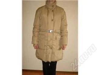 Лот: 2078322. Фото: 1. Пуховик Benetton р. XS Песочно-бежевый... Верхняя одежда