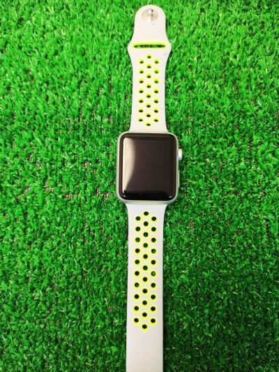 Лот: 15185904. Фото: 1. Apple Watch S1 42 mm Серебро... Смарт-часы, фитнес-браслеты, аксессуары