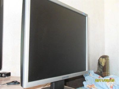 Лот: 1144573. Фото: 1. Монитор Samsung SyncMaster 943n. ЖК-мониторы