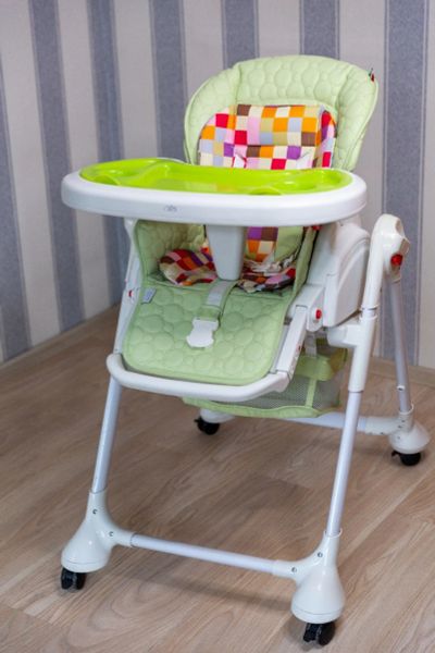 Лот: 16669942. Фото: 1. Стульчик для кормления Sweet Baby... Стульчики для кормления