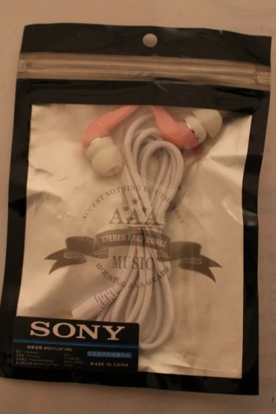 Лот: 3947766. Фото: 1. Наушники SONY новые в упаковке... Наушники, гарнитуры