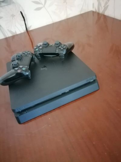 Лот: 19367892. Фото: 1. Ps 4 slim + игры. Игры для консолей