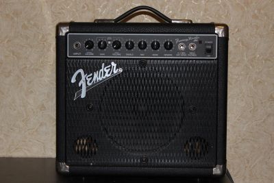 Лот: 10824120. Фото: 1. Fender Frontmen Mexico. Гитарные эффекты и комбоусилители