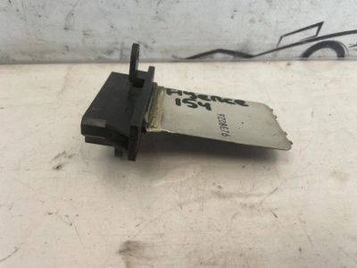 Лот: 24627456. Фото: 1. реостат печки Renault Fluence... Двигатель и элементы двигателя