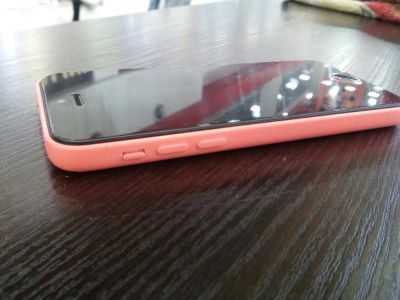 Лот: 8803763. Фото: 1. iPhone 5c. Смартфоны