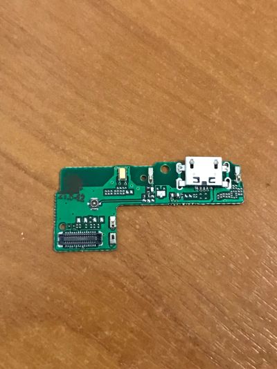 Лот: 18849261. Фото: 1. Шлейф/плата Xiaomi Redmi 5 на... Шлейфы, разъёмы