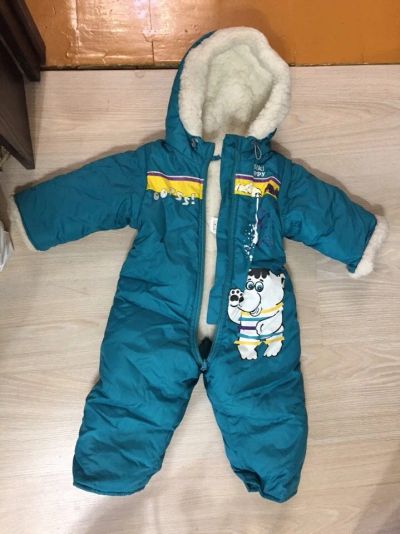 Лот: 13145704. Фото: 1. детский зимний комбинезон. Костюмы, пиджаки, комбинезоны